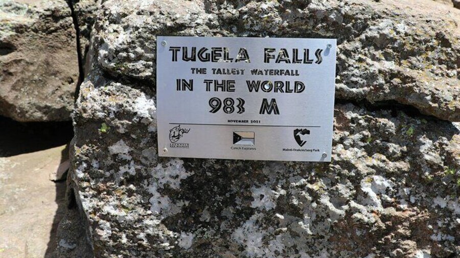 Hike to the summit of the Highest waterfall in the world