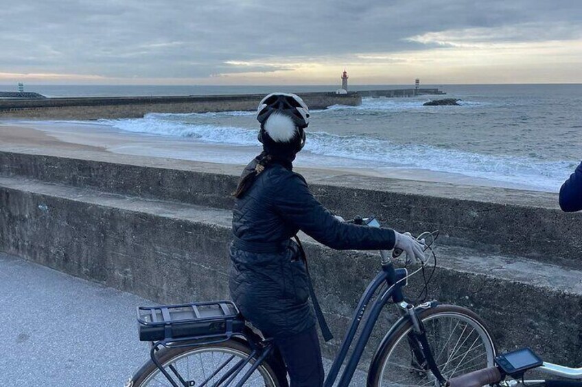 Porto Electric Bike and Seafood Tasting