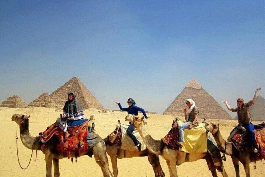 Private Tour to Giza Pyramids, Sphinx & Camel Ride at Sunrise