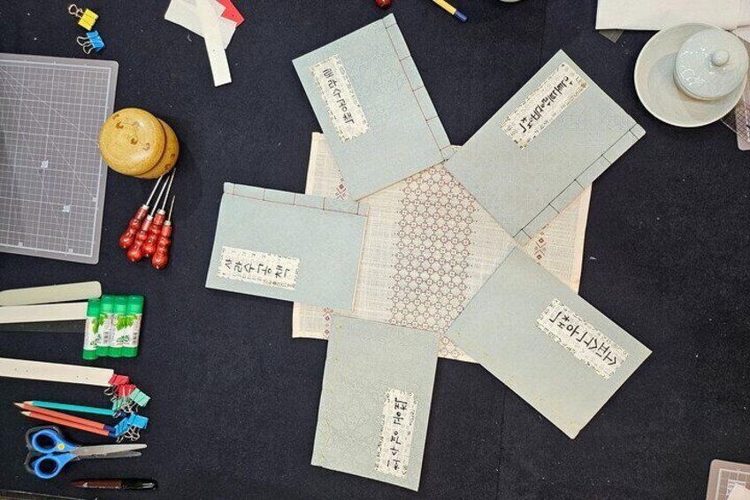 Making a traditional notebook & naming on it in Hangeul in Seoul