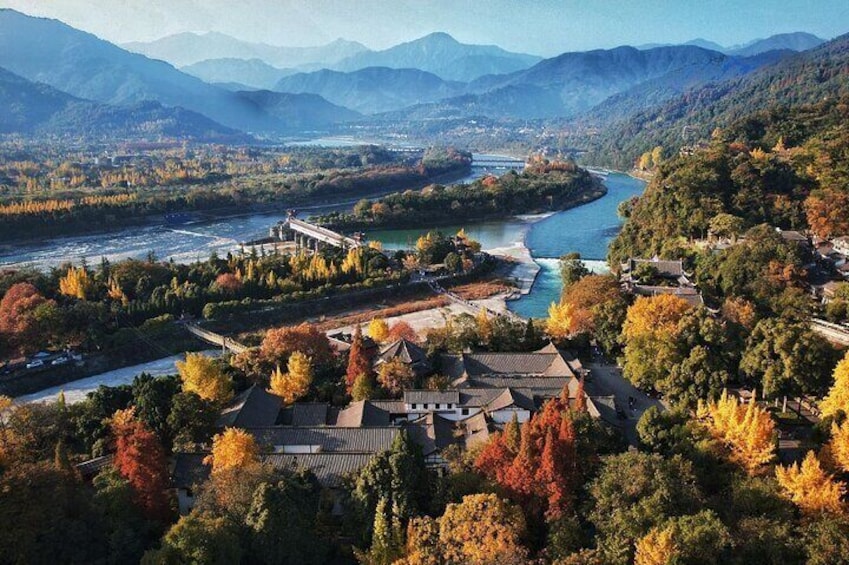 Dujiangyan and Mount Qingcheng Day Tour