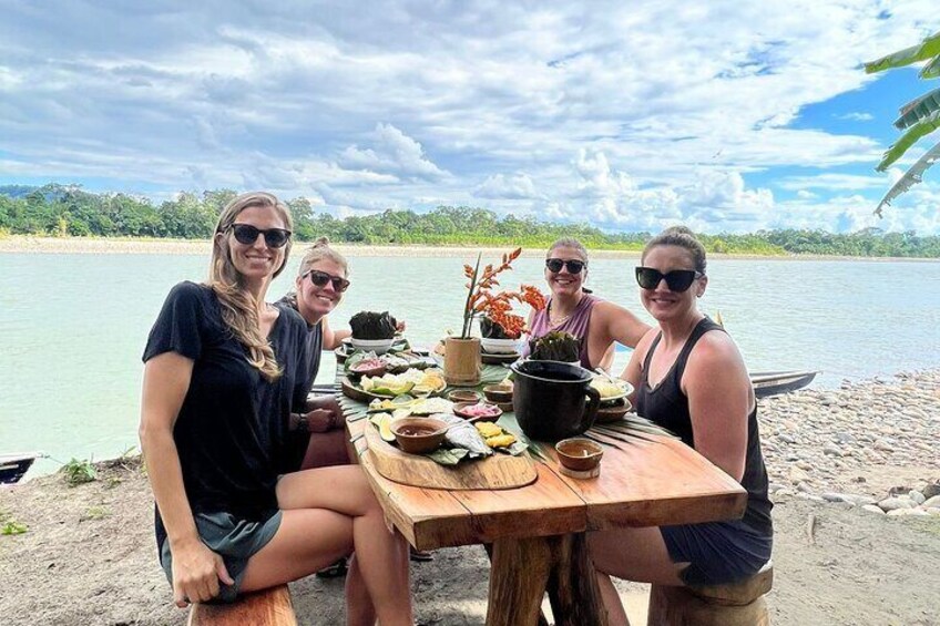 Cabañas Awana Private Tour in Ecuador