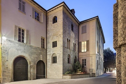 Como Palazzo Odescalchi Morning Guided Tour with Breakfast
