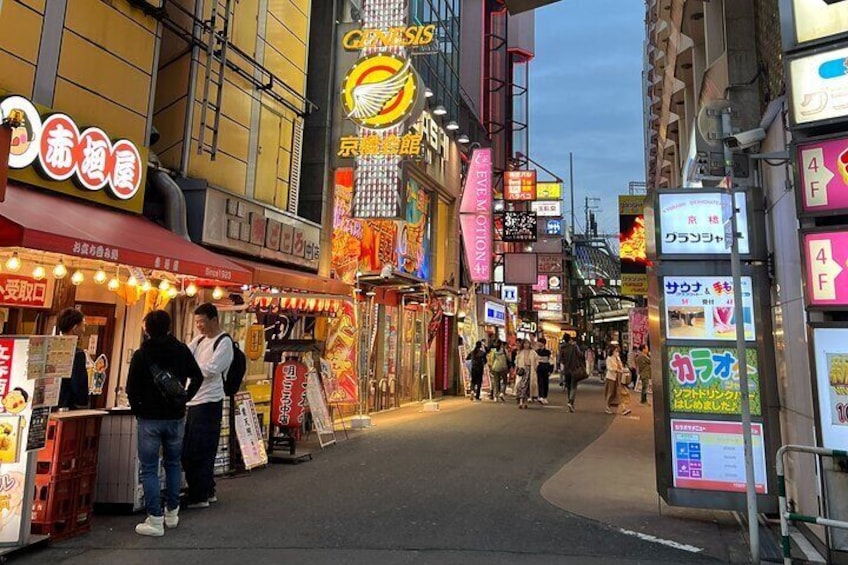 Osaka Bar Hopping Experience in Kyobashi