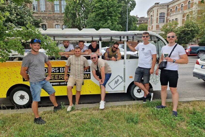 Sightseeing Party Tour in Budapest