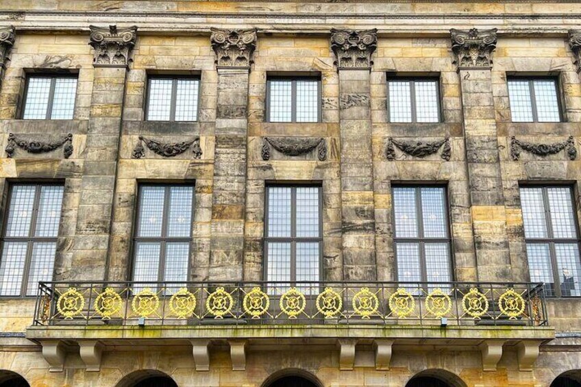 1 Hour and 30 Minutes Private Golden Age Architecture Tour