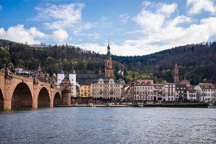 Private excursion to Heidelberg with river cruise & beer tasting