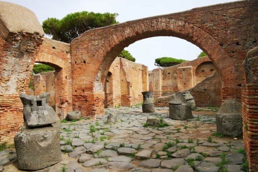 Journey Through Time to Ostia Antica Half Day Tour by Train