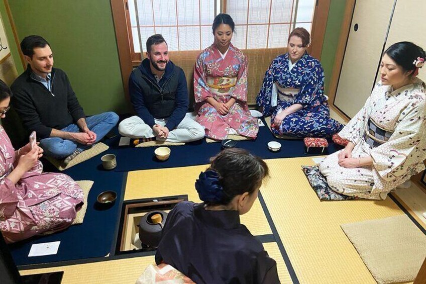 Kyoto Walking Tour with Kimono Rental Lunch and Tea Ceremony