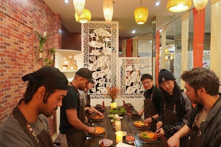 Hanoi Cooking Class: 5 Dish Dinning with Free Local Fruit Wine