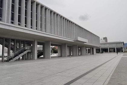 Hiroshima: Cúpula de la bomba atómica y Museo Conmemorativo de la Paz 3 hor...