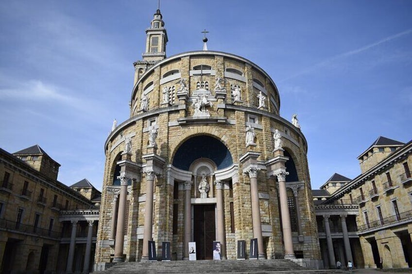 Private Guided Walking Tour in Gijon 