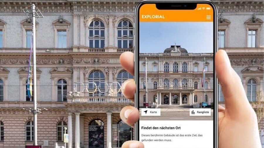 Innsbruck Scavenger Hunt and Sights Self-Guided Tour