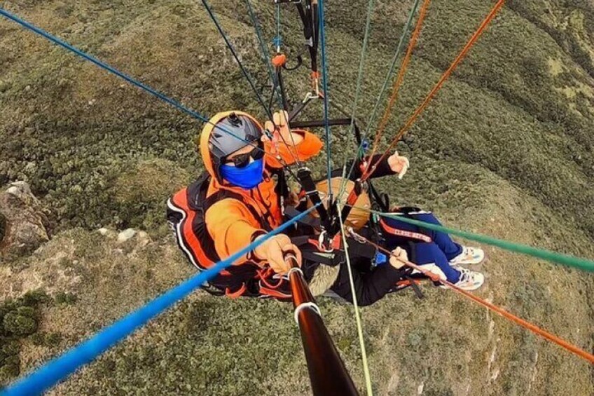 Paragliding Experience in Guatavita