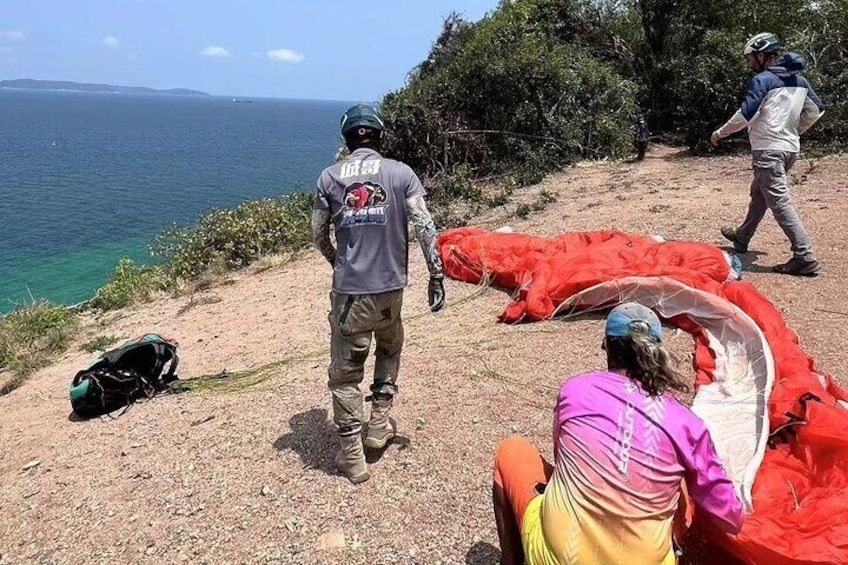 Skybound Tandem Paragliding Over Koh Larn Scenery in Pattaya 