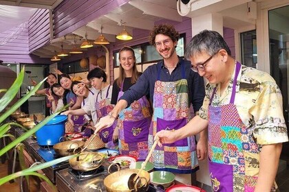 Bangkok Learn Thai Culinary Lessons with Local Market Tour