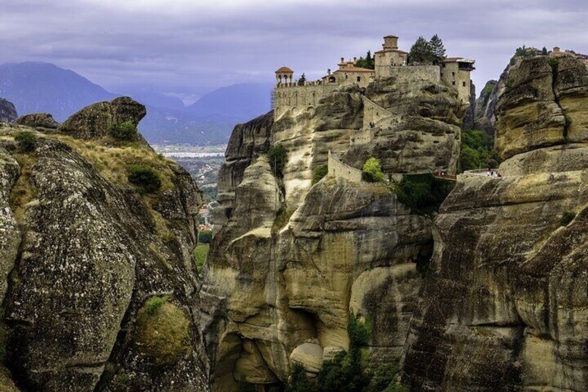 Private Day Trip to Meteora with Pick up