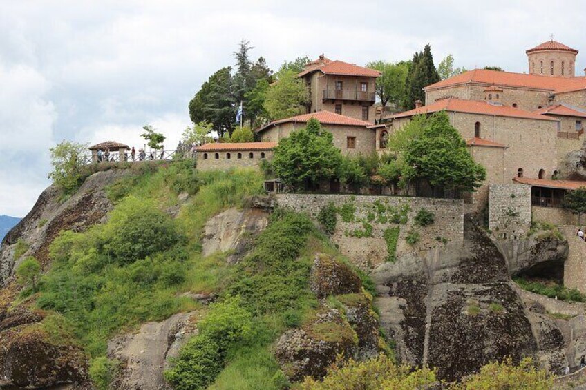 Private Day Trip to Meteora with Pick up