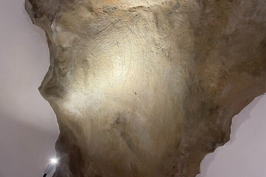 Guided Tour to Escoural Caves