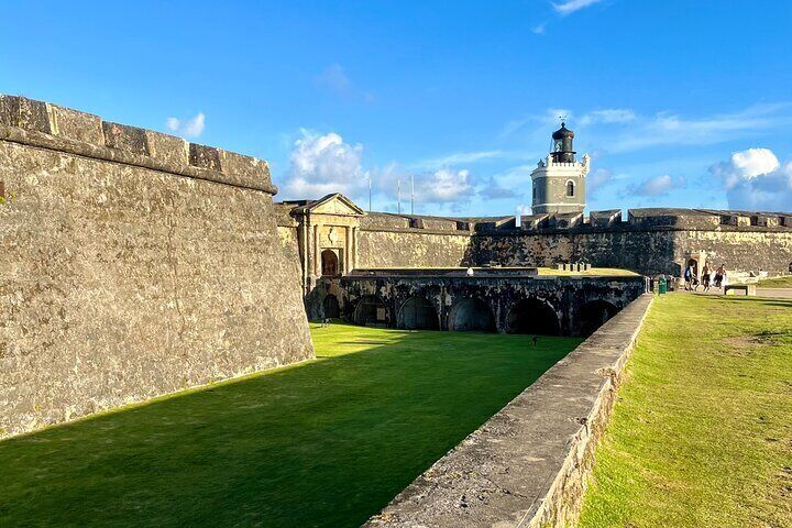 Walking Tour Old San Juan and Free Local Coffee