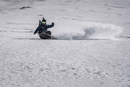 Ski in the resorts of Santiago with professional instructors