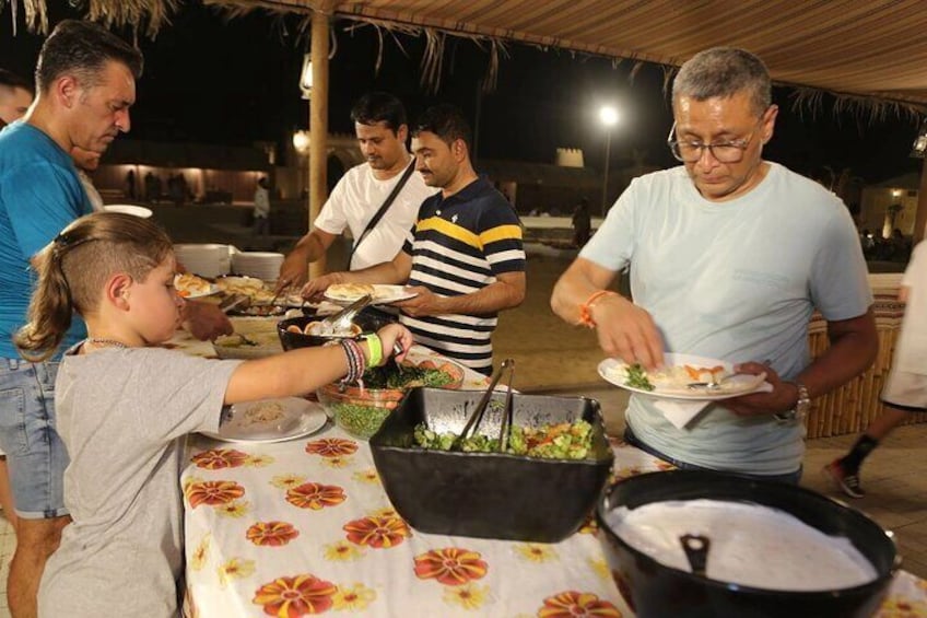 Dubai Desert Safari with Live BBQ and Dune Bashing