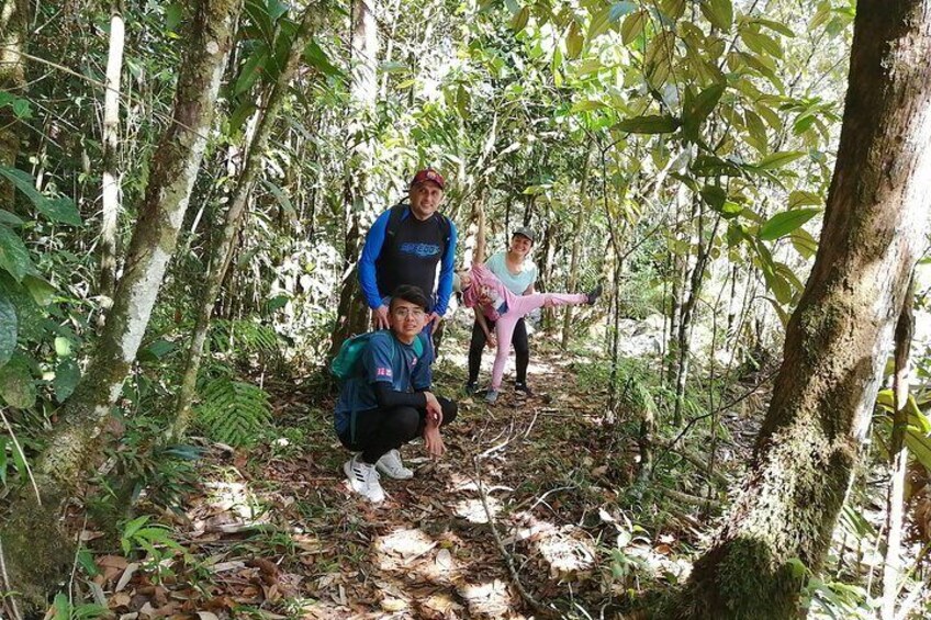 hiking guatape