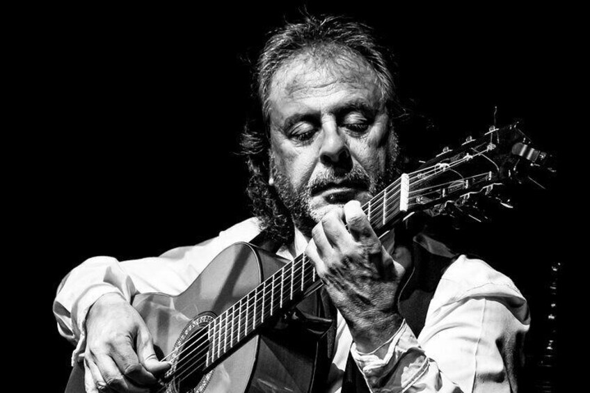 Antonio Andrade, guitarist and founder of Teatro Flamenco