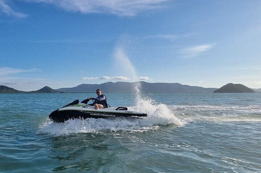 Jetskiing on Patong Bay