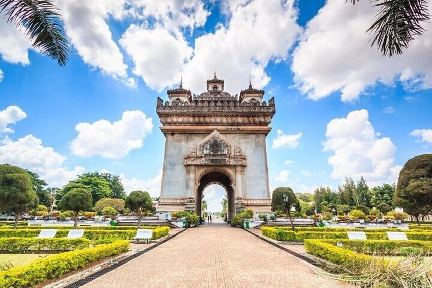 Private Vientiane Tour Buddha Park Included