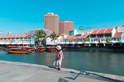 Singapore River Cruise with Two Way Return Transfer