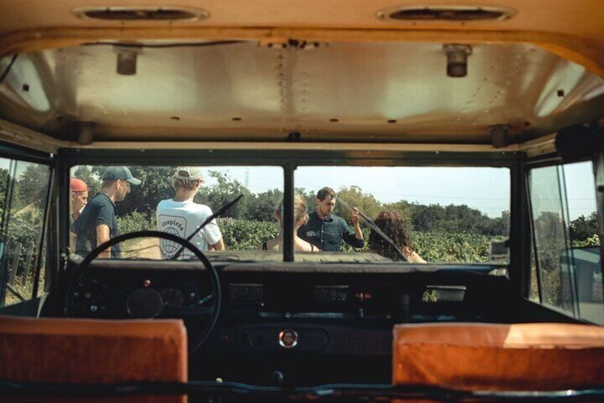 Private half day Burgundy Wine and Food Tour by vintage Defender