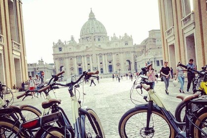 Rome in One Day Private ebike Tour with Lunch