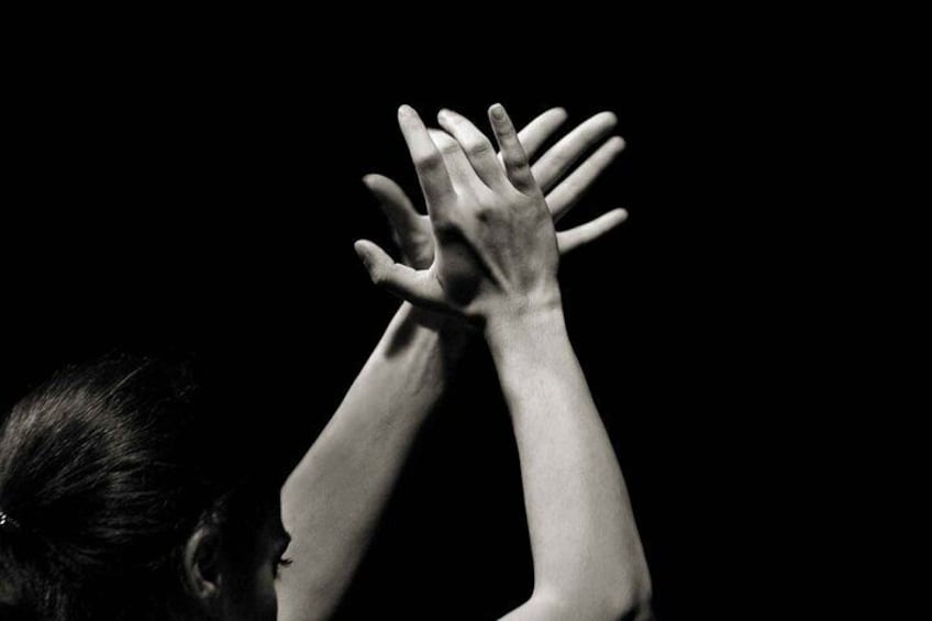 Rumba Catalana Experience Learn Dance and Eat Tapas