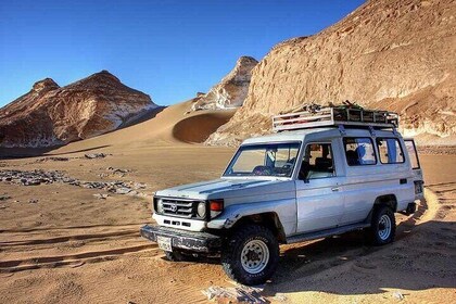 Jeep Safari Adventure Tour With Dinner And Show From Hurghada