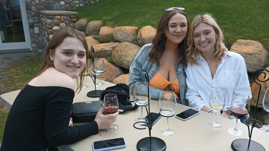 Non Bus Traverse City Singles Mingle Sunset Wine Distillery Tour
