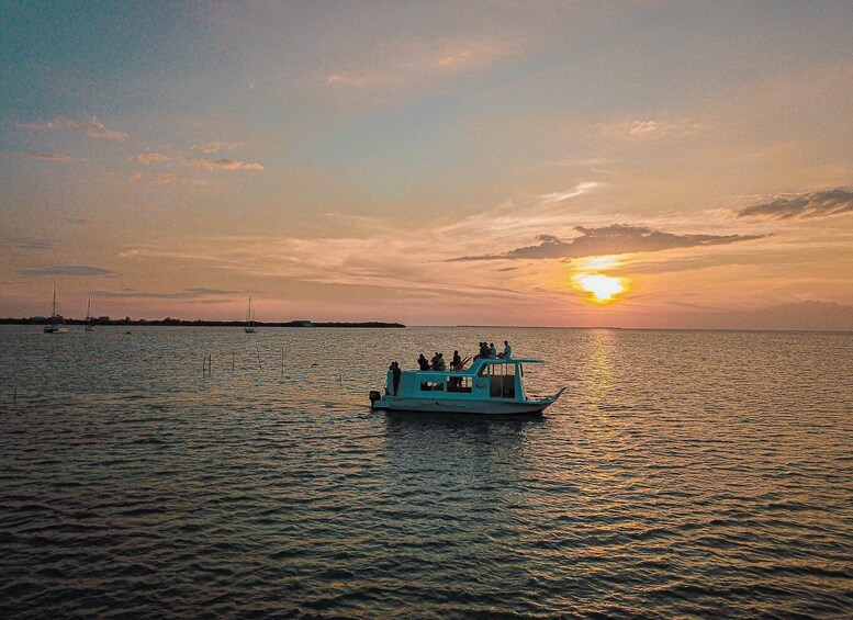 Picture 1 for Activity Caye Caulker: Sunday Funday Beach Experience