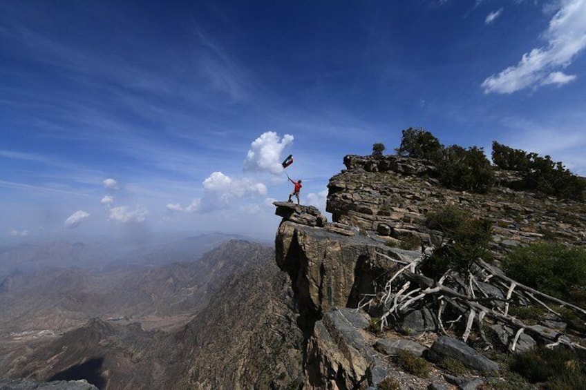  Overnight Jebel Shams Summit Hike for 2 people