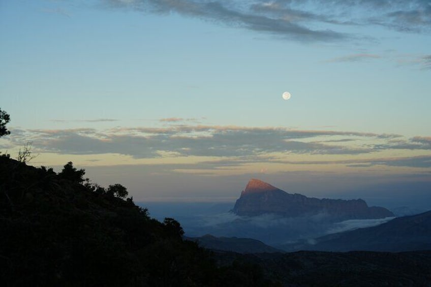  Overnight Jebel Shams Summit Hike for 2 people