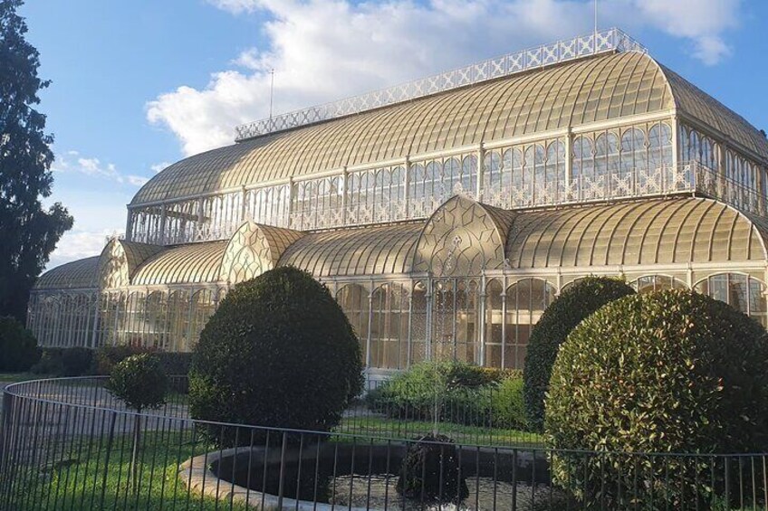 Walk and Picnic in the Hidden Parks of Florence