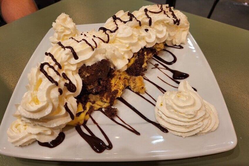Somloi sponge cake