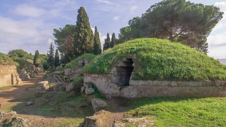 The Etruscan Lands-Bracciano, Ceri And Cerverteri Tour from Rome