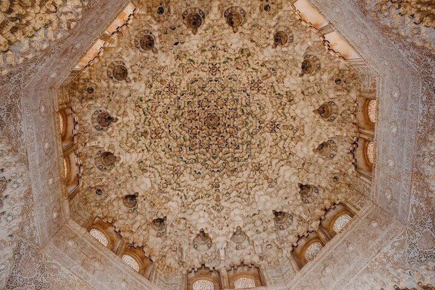Alhambra Nasrid Palaces and Generalife with Audio Guide