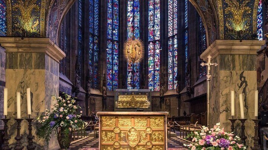 Aachen Cathedral a pilgrims tour of the relics