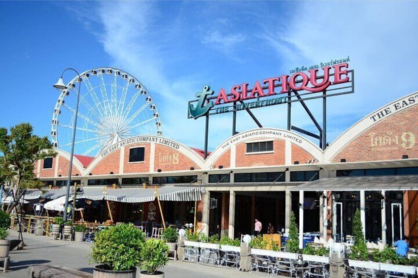 Asiatique Sky Ferris Wheel in Bangkok