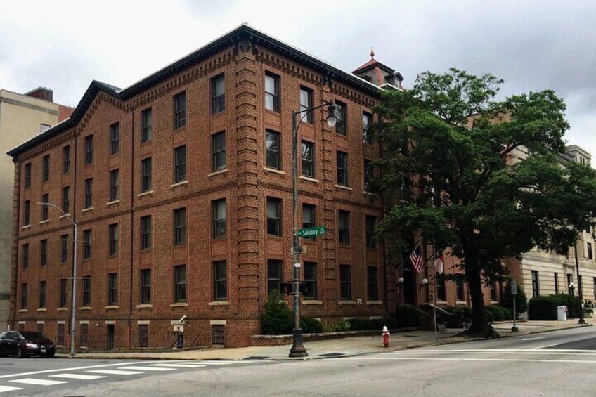Raleigh North Carolina Scavenger Hunt Walking Tour and Game