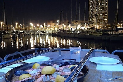 Valencia Evening Cruise with Dinner and Drinks