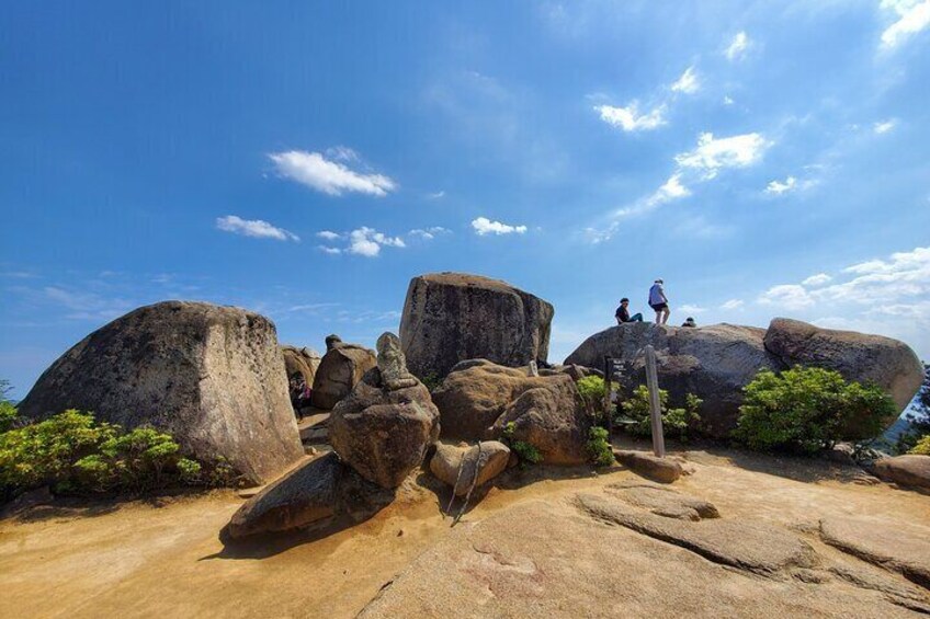 Itsukushima Shrine and Miyajima Summit 5hour Tour in Miyajima