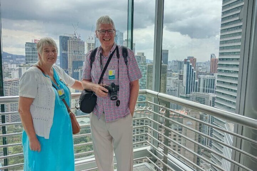 Petronas Twin Towers Special Entrance & Dining With Expert Guide