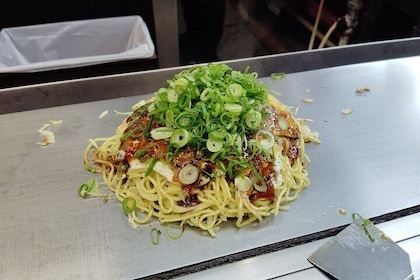 Enjoy 1 hour Okonomiyaki at Ekimae - Hiroba Tour in Hiroshima